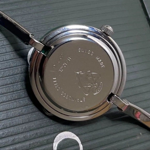 GUCCI vintage RARE collectable watch bracelet with changing color bezels - Picture 4 of 12